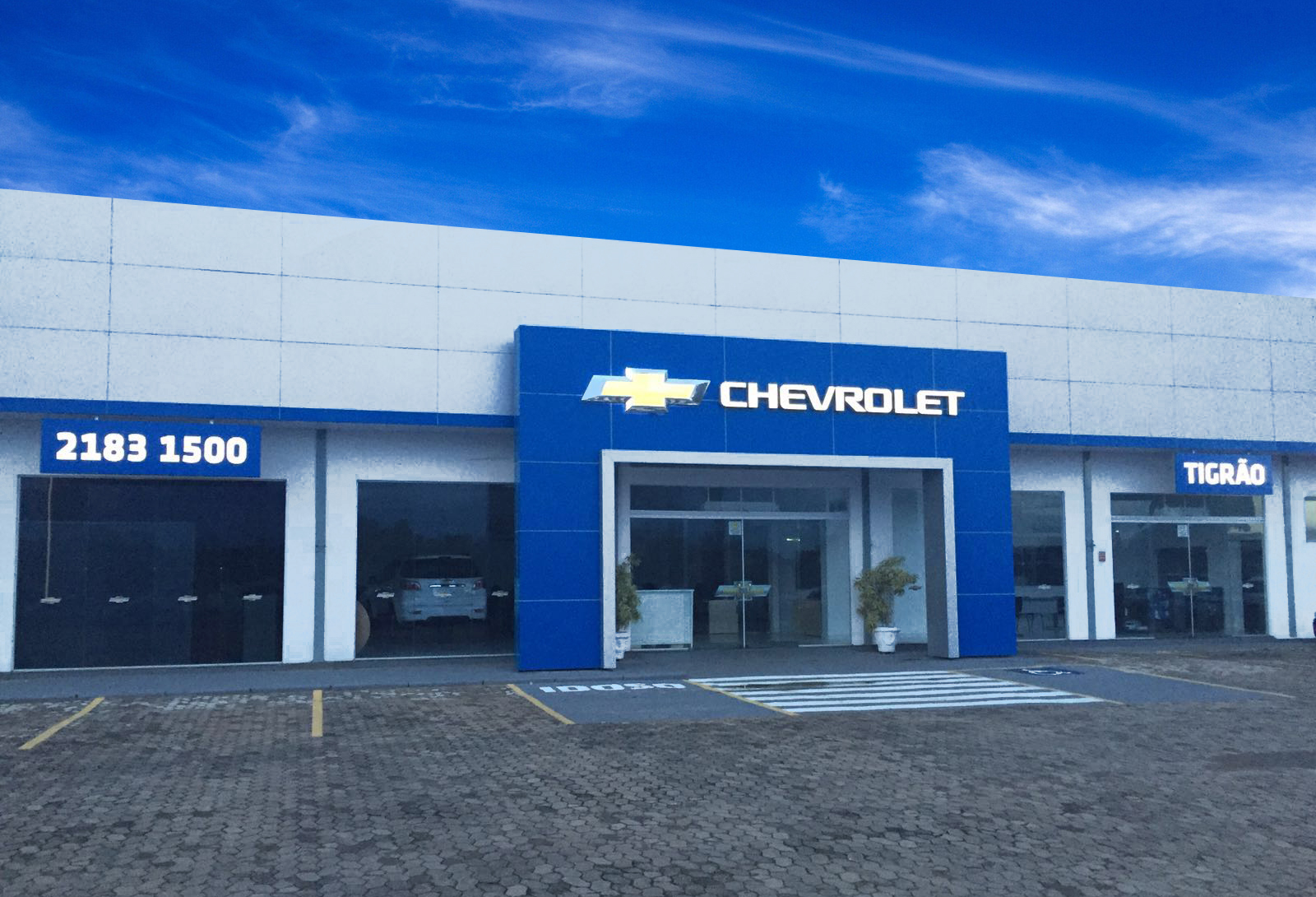 Fachada concessionária Chevrolet Tigrão