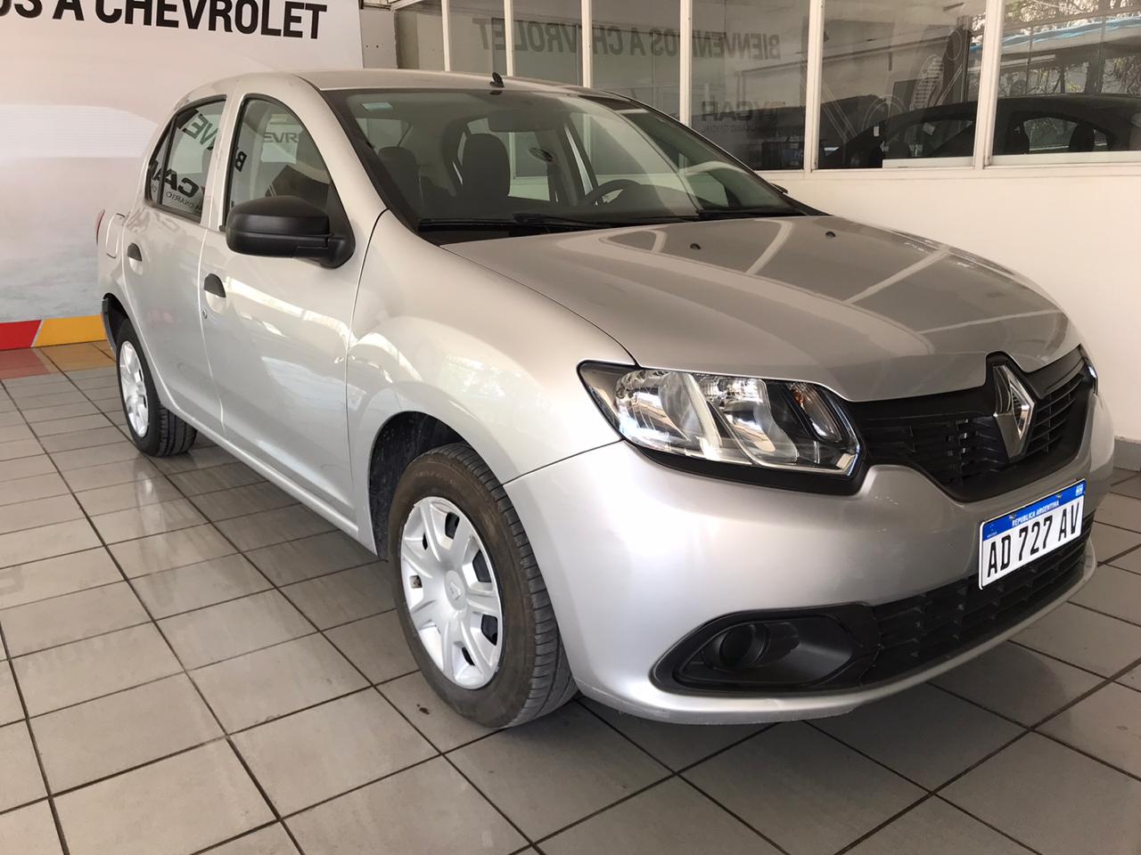 Renault logan 2019 года